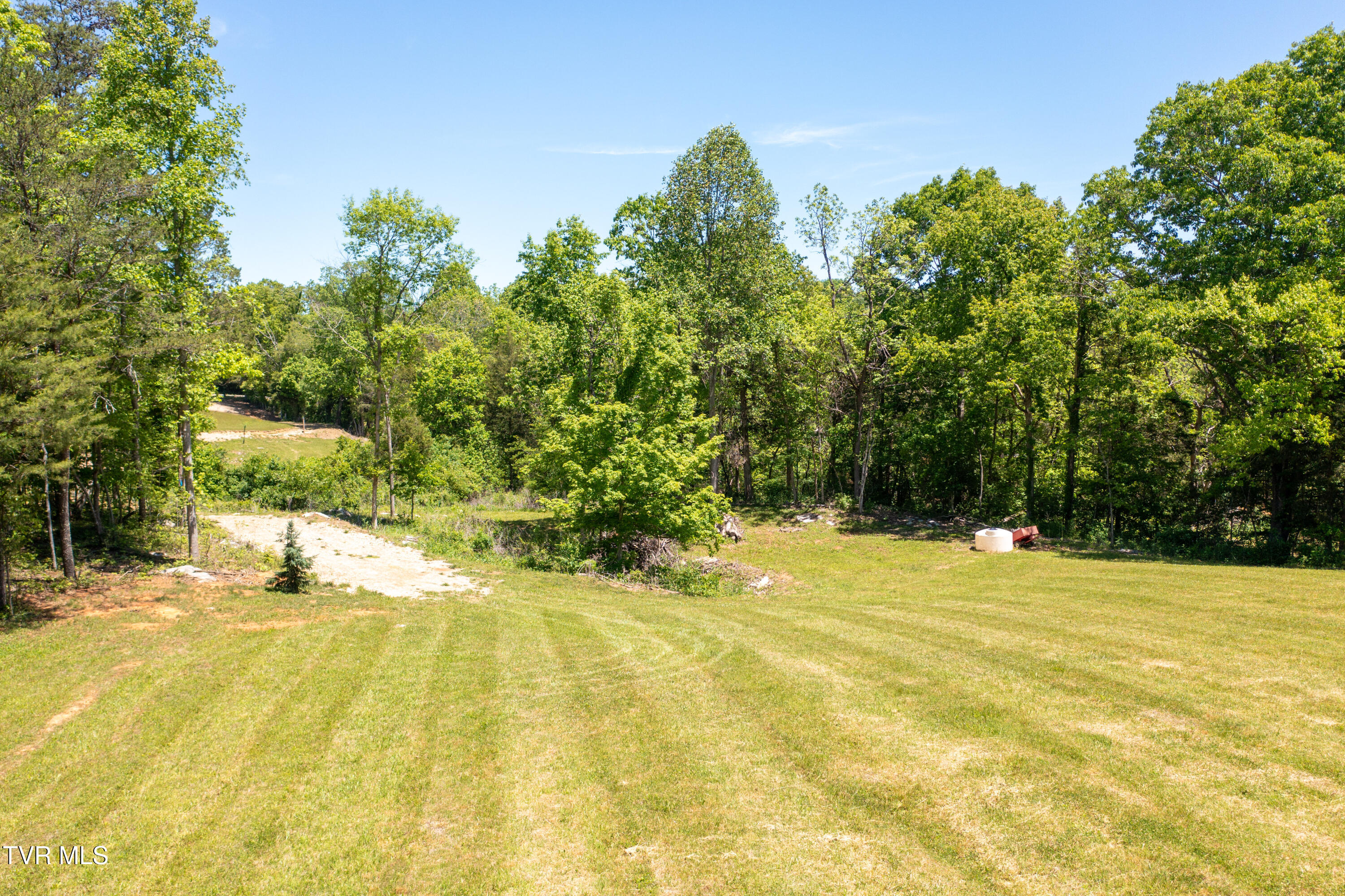 882 Walnut Grove Road Bluff City, TN 37618 - Photo 13 of 45 Walnut Grove Rd-10