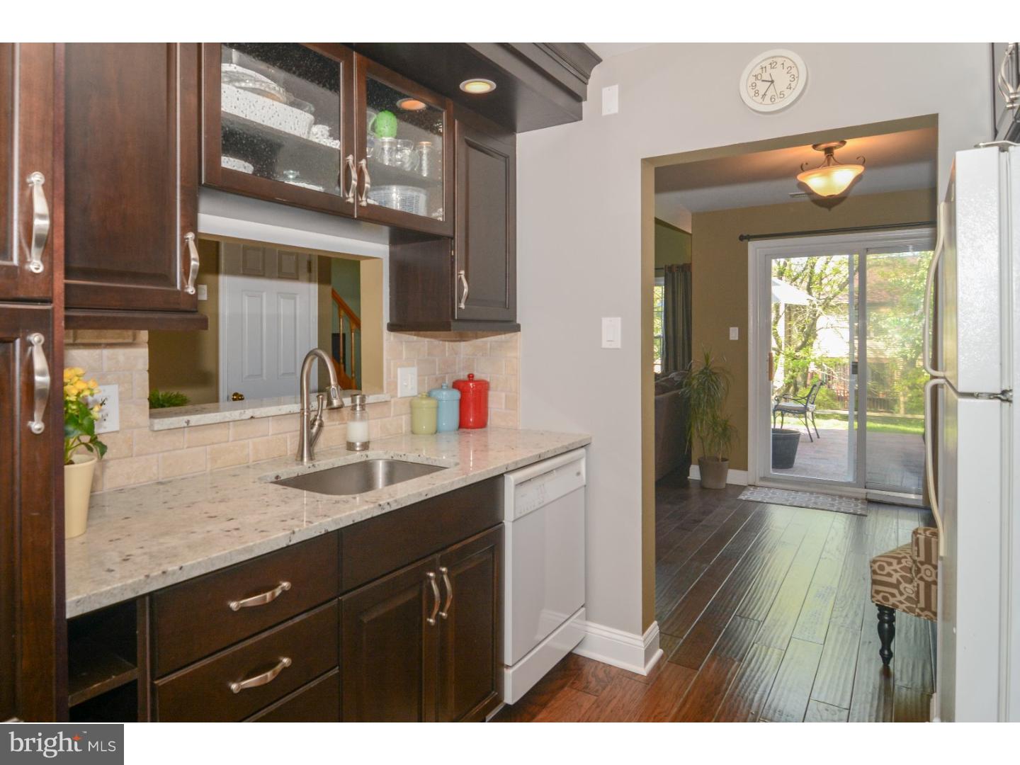 13 East Park Road Newtown, PA 18940 - Photo 4 of 25 Kitchen