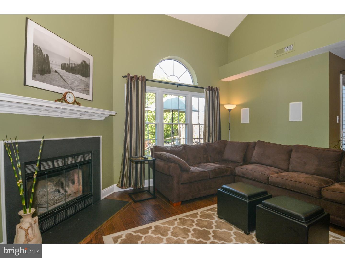 13 East Park Road Newtown, PA 18940 - Photo 9 of 25 Family Room