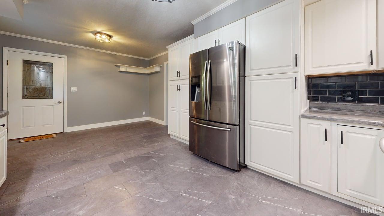 3775 North Camp Arthur Road Vincennes, IN 47591 - Photo 9 of 31
