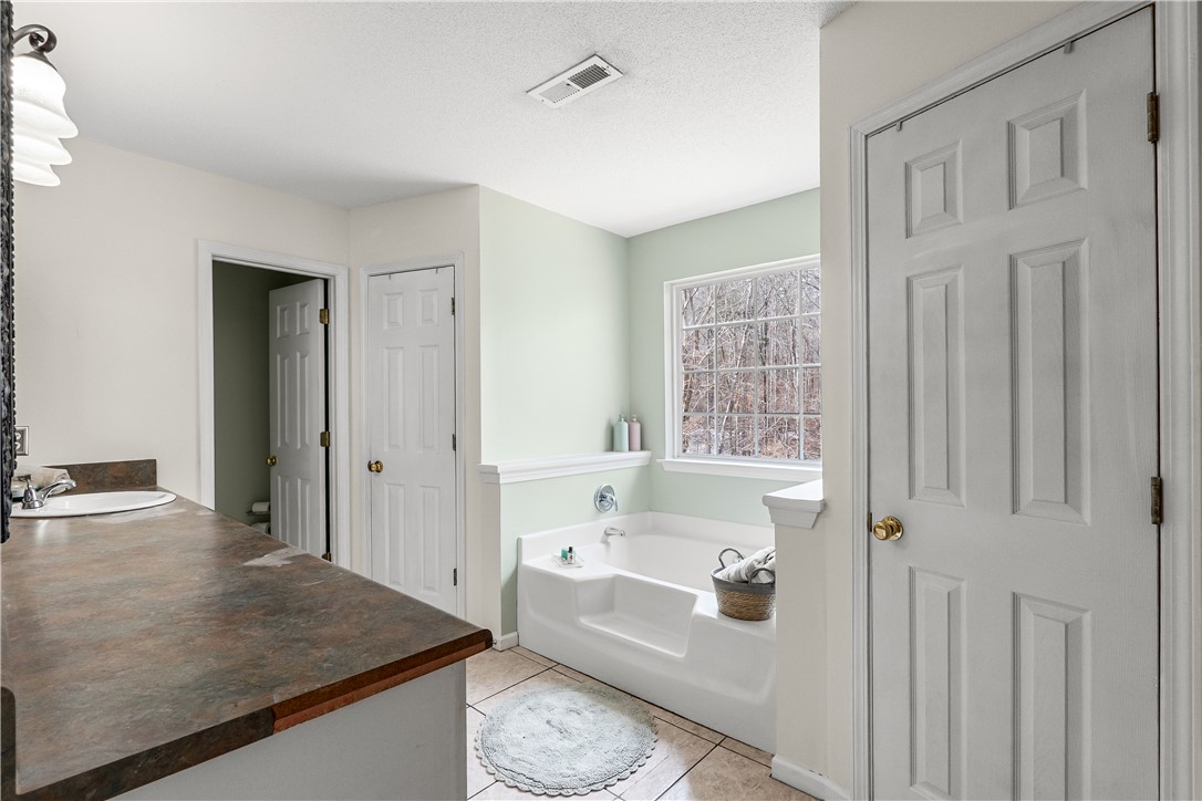 181 Crowe Creek Church Road Six Mile, SC 29682 - Photo 11 of 29