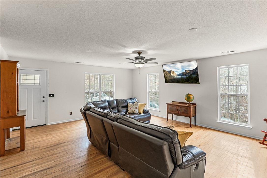 181 Crowe Creek Church Road Six Mile, SC 29682 - Photo 3 of 29