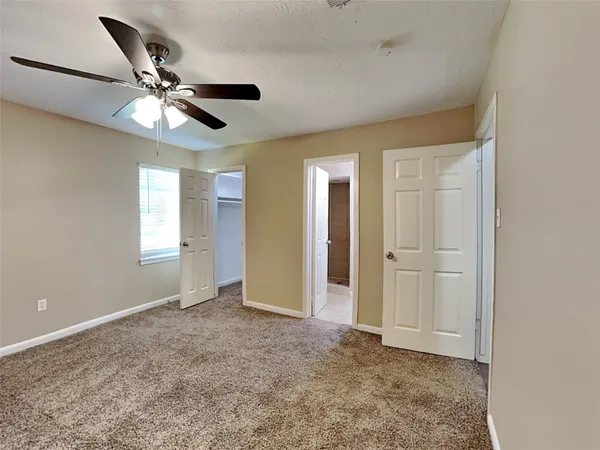 $1,645 | 407 Harold Lane, Baytown, TX 77521