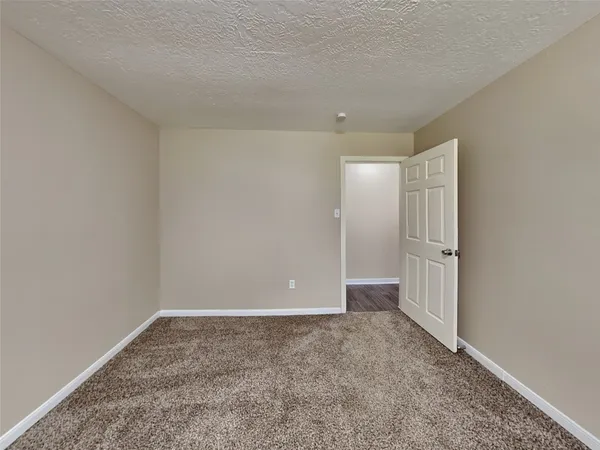 $1,645 | 407 Harold Lane, Baytown, TX 77521