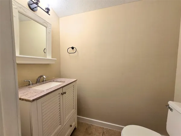 $1,760 | 2602 North Red Cedar Circle, The Woodlands, TX 77380