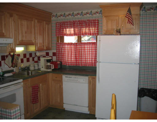 11 Jacqueline Road, Unit A Waltham, MA 02452 - Photo 2 of 9