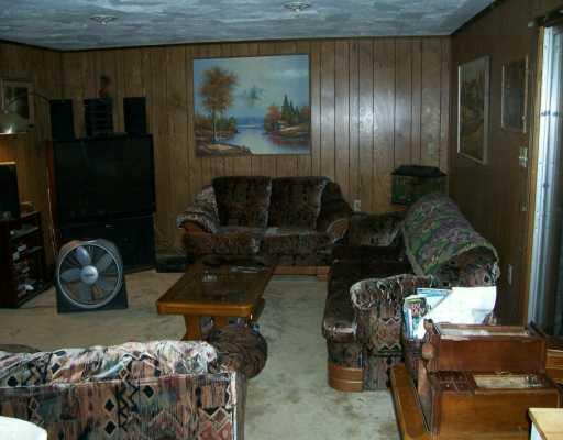 12 Laurel Loop Spring Church, PA 15686 - Photo 3 of 5 Gallery Image 3