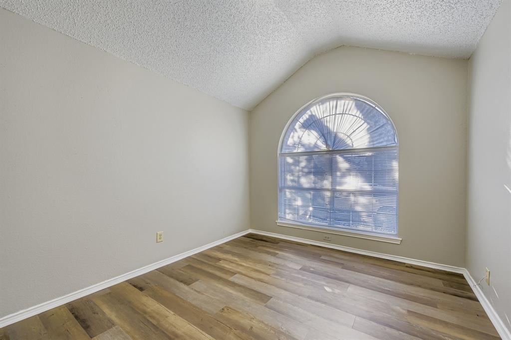 1118 Colbert Lane Duncanville, TX 75137 - Photo 15 of 17 an empty room with a window