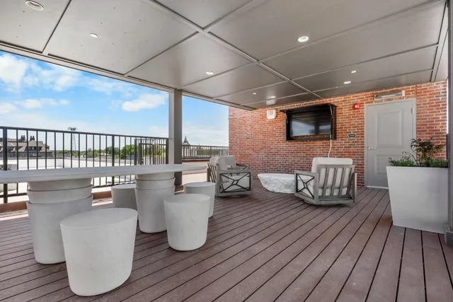 $805,000 | 99 Foundry Place, Unit 208, Portsmouth, NH 03801