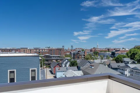 $805,000 | 99 Foundry Place, Unit 208, Portsmouth, NH 03801