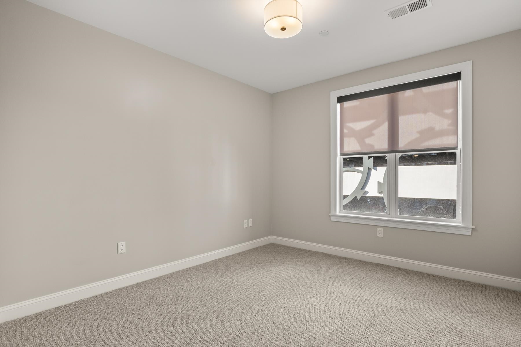 99 Foundry Place, Unit 208 Portsmouth, NH 03801 - Photo 45 of 48