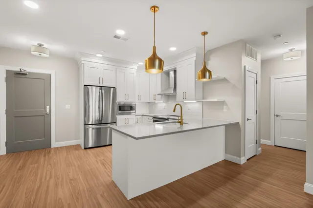 $805,000 | 99 Foundry Place, Unit 208, Portsmouth, NH 03801