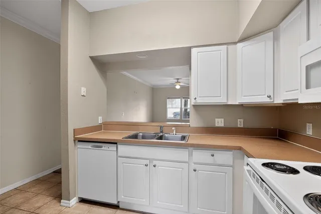 a close view of sink and tap