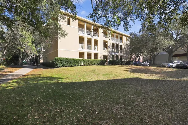 $169,000 | 9177 Southwest 52nd Road, Unit E102, Gainesville, FL 32608