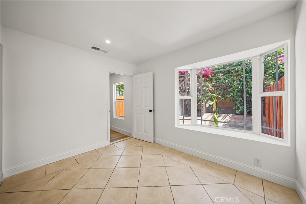 2616 Gates Place Simi Valley, CA 93065 - Photo 16 of 20