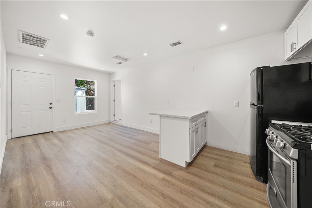 2616 Gates Place Simi Valley, CA 93065 - Photo 6 of 20