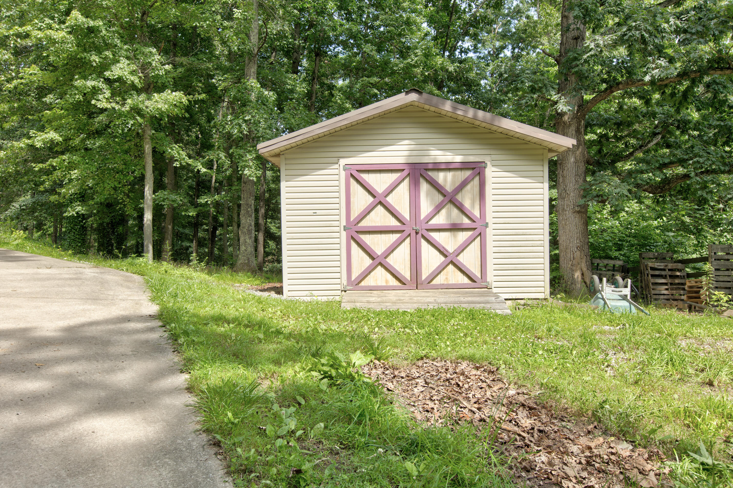 484 Old Log Lick Road Winchester, KY 40391 - Photo 35 of 43 261A9484_5_6