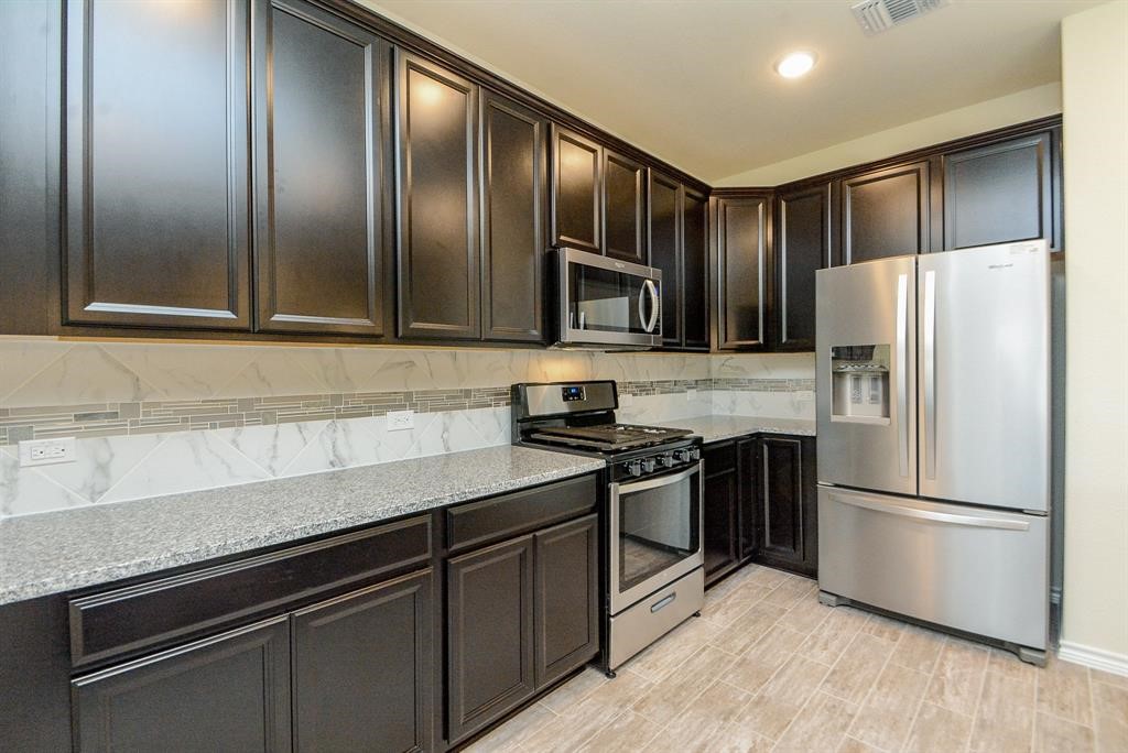 9731 Birdsnest Court Spring, TX 77379 - Photo 12 of 15