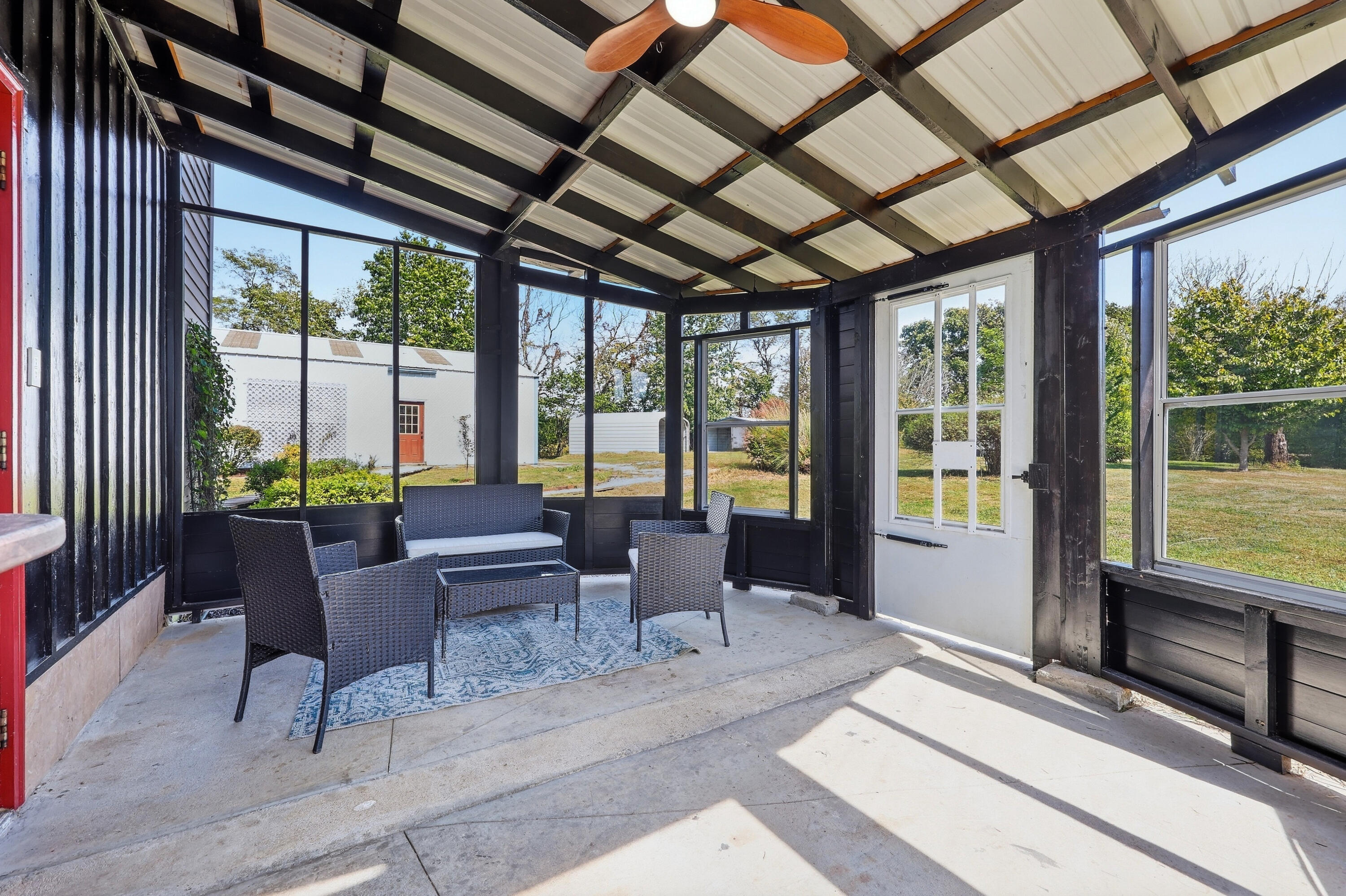 3350 Lebanon Road Bagdad, KY 40003 - Photo 14 of 114 Covered porch off kitchen