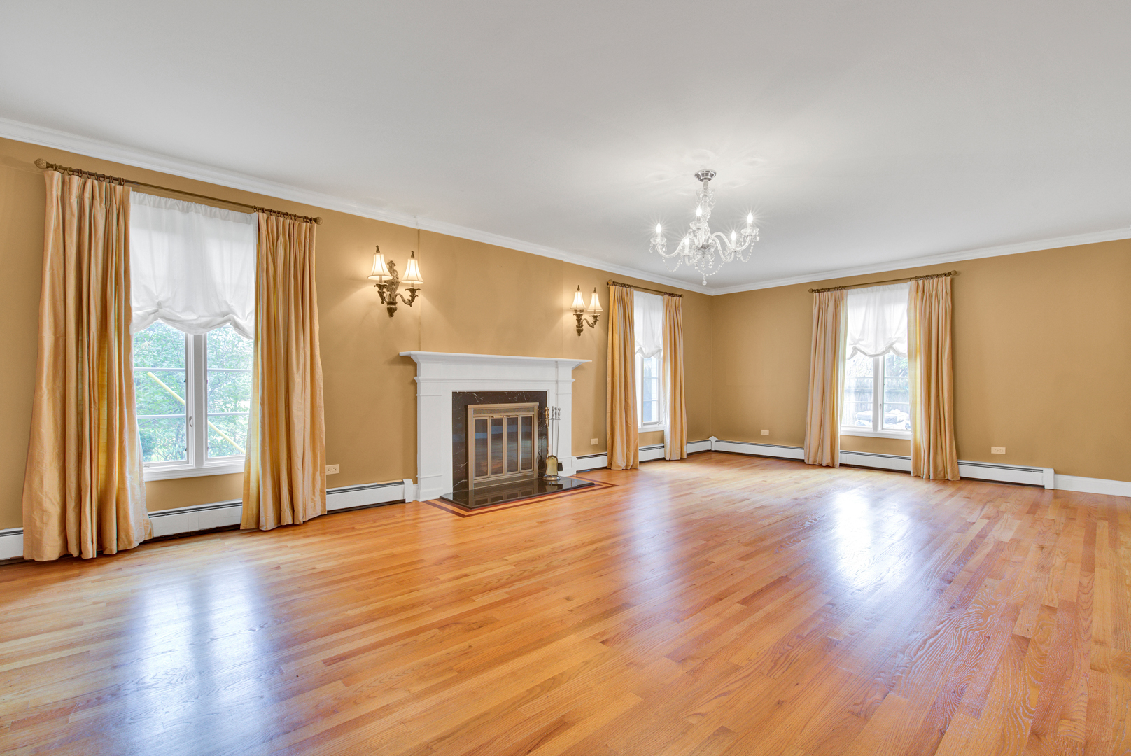 734 Illinois Road Wilmette, IL 60091 - Photo 3 of 25
