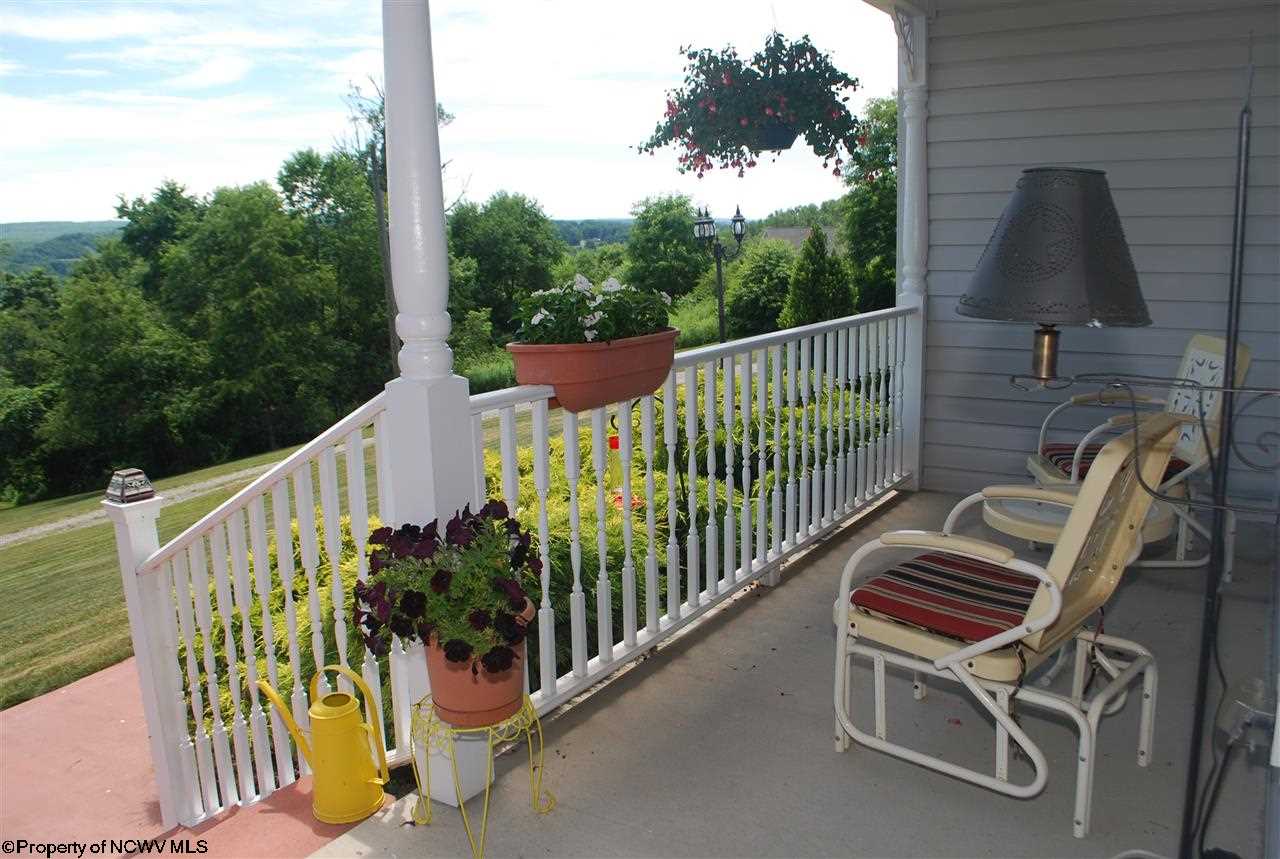 427 Hanlin Road Bruceton Mills, WV 26525 - Photo 6 of 20 Gallery Image 6