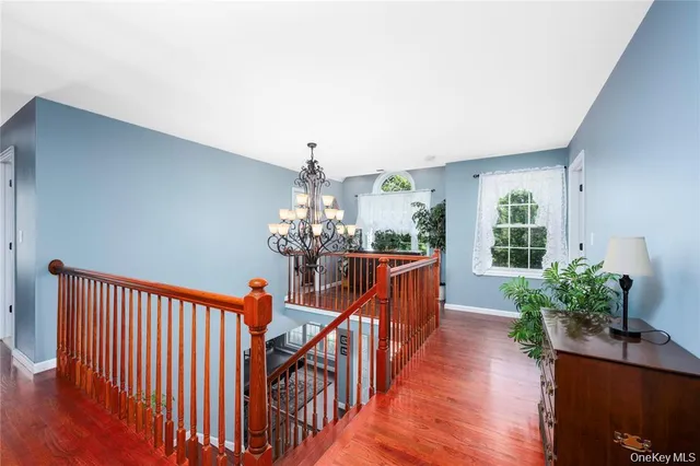 $975,000 | 6 Old Town Road, Beacon, NY 12508