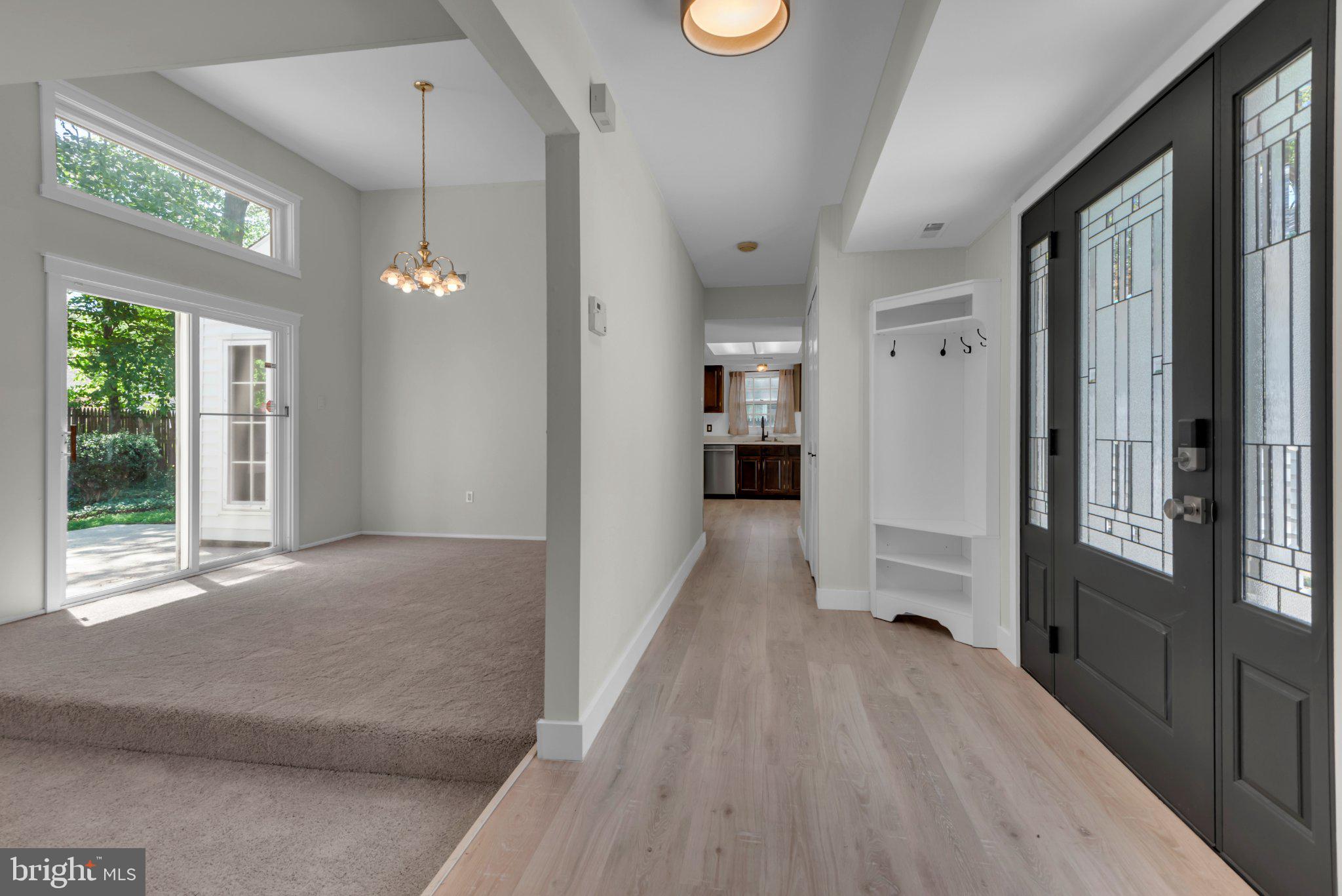 1836 Ralston Place Crofton, MD 21114 - Photo 14 of 42 Inviting entryway with natural light.