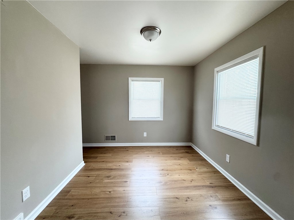 636 Embury Road Penfield, NY 14625 - Photo 16 of 29