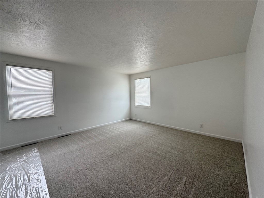 636 Embury Road Penfield, NY 14625 - Photo 19 of 29