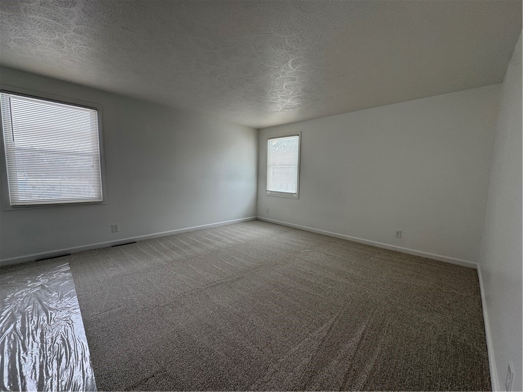 636 Embury Road Penfield, NY 14625 - Photo 21 of 29