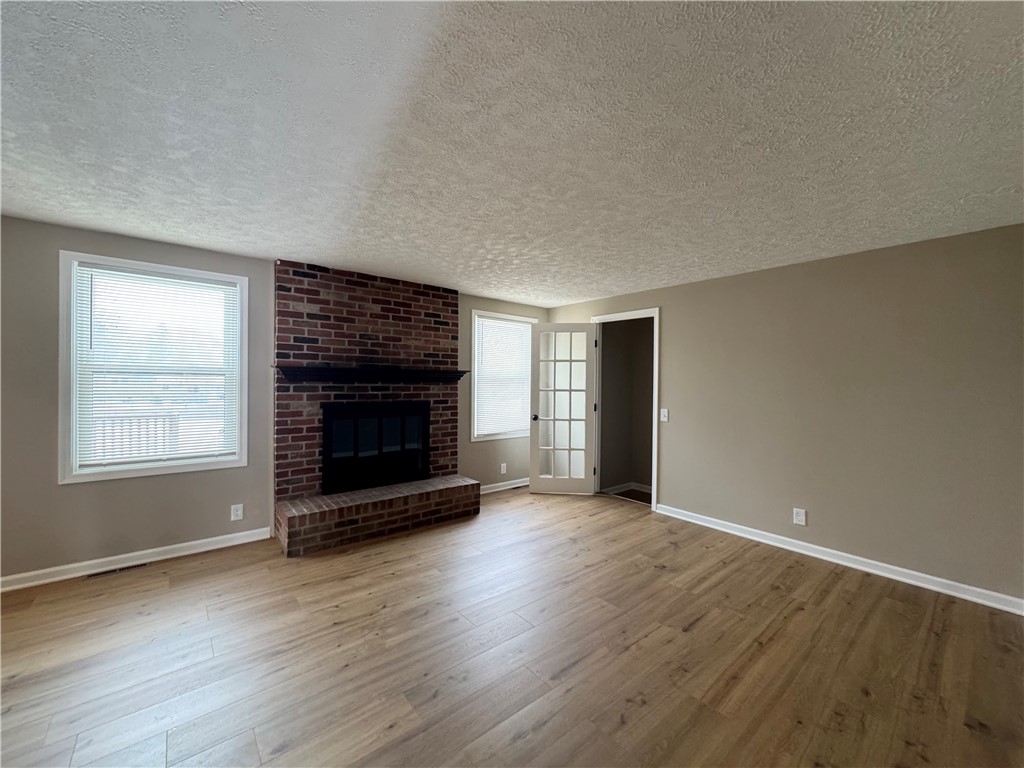 636 Embury Road Penfield, NY 14625 - Photo 10 of 29