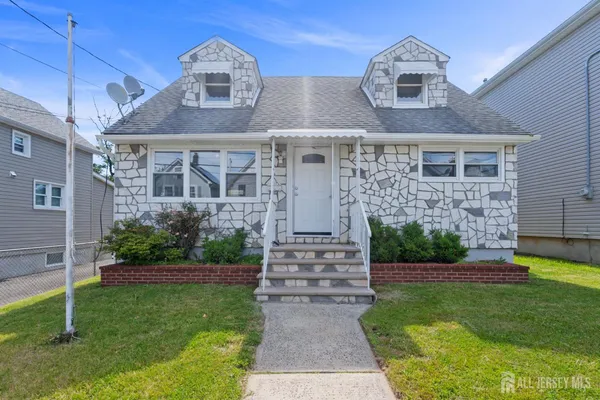 $465,000 | 18 John Street, Carteret, NJ 07008