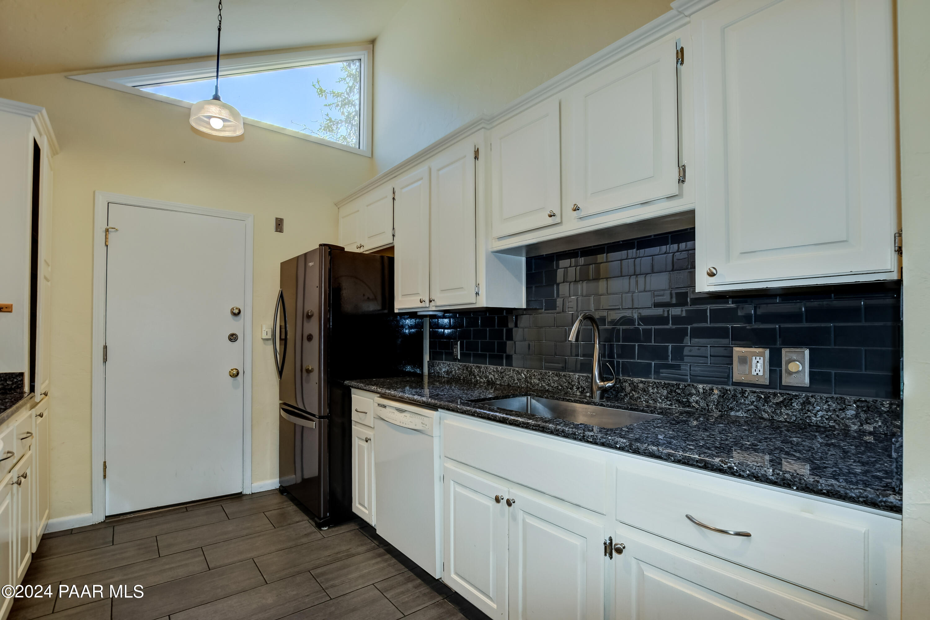 1393 Coyote Road Prescott, AZ 86303 - Photo 13 of 26 Kitchen 3