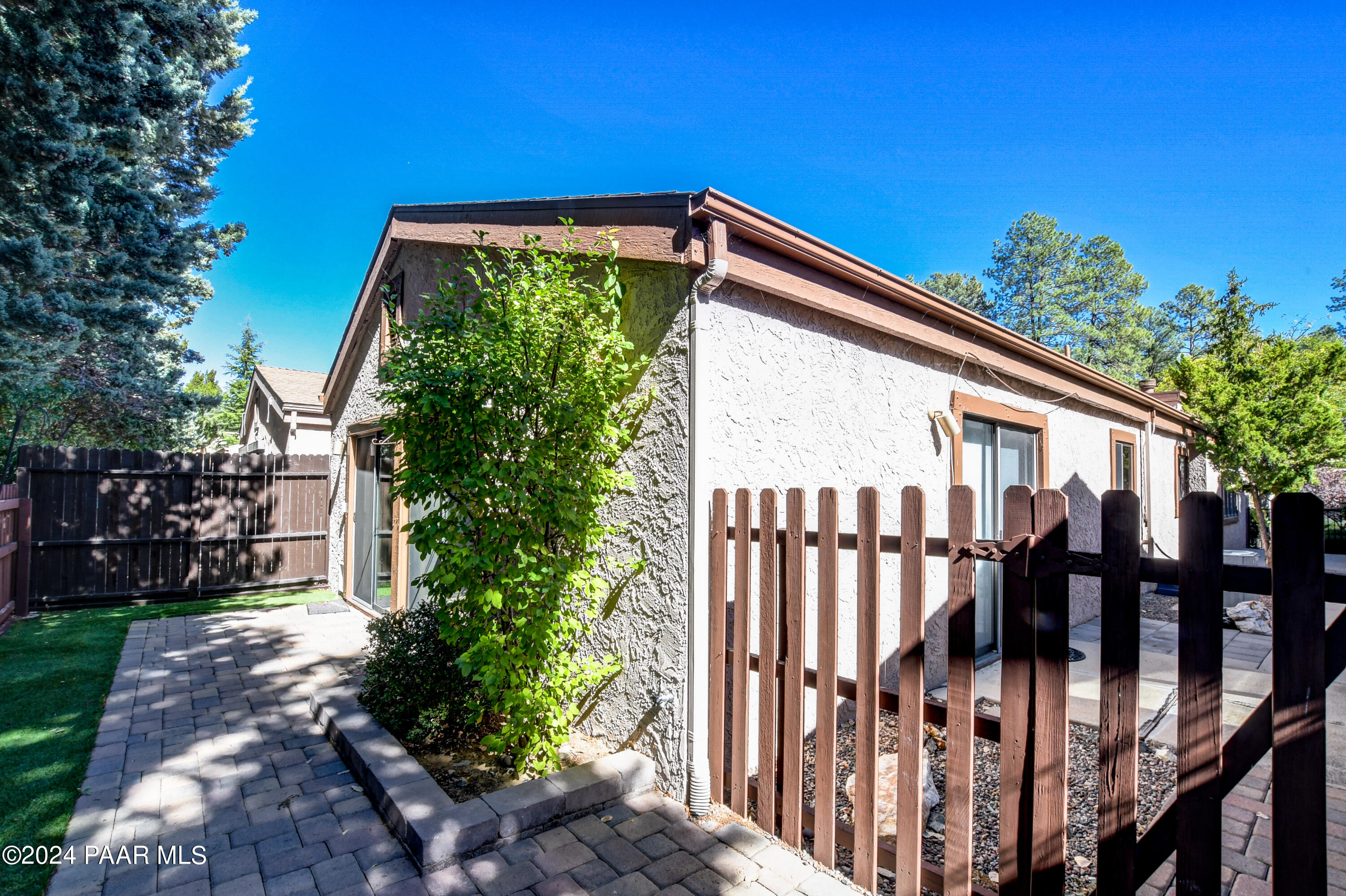 1393 Coyote Road Prescott, AZ 86303 - Photo 22 of 26 Side Patio
