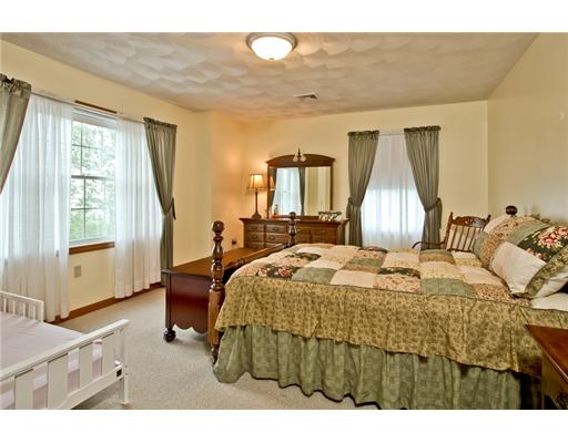 1 Captain Freebody Road Narragansett, RI 02882 - Photo 8 of 16 Bedroom.