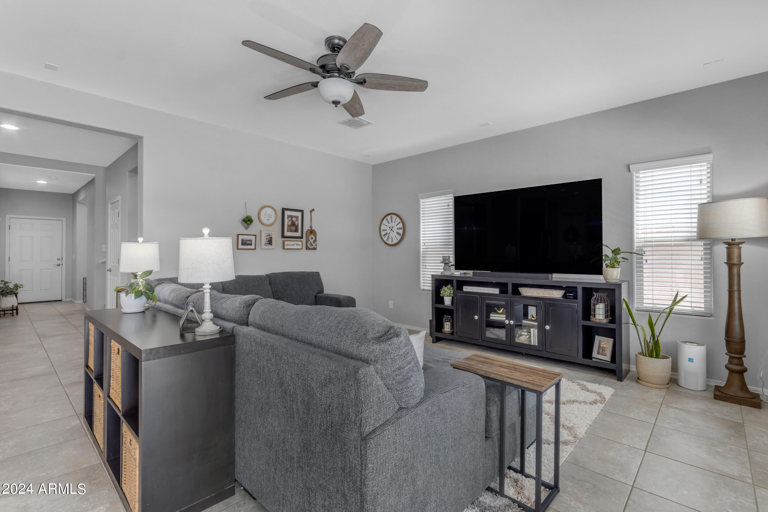 2675 East Gillcrest Road Gilbert, AZ 85298 - Photo 10 of 61 5_022_a4m_openshaw
