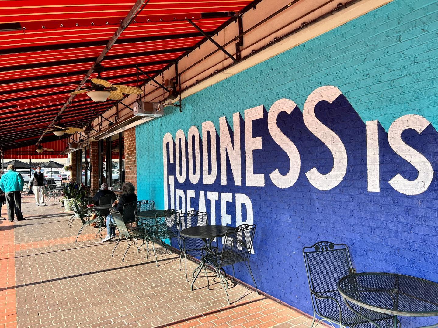 619 Hinsdale Street Raleigh, NC 27605 - Photo 27 of 34 a front view of a house with a garden