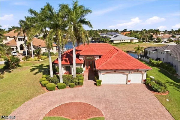 $1,124,000 | 5072 Sorrento Court, Cape Coral, FL 33904