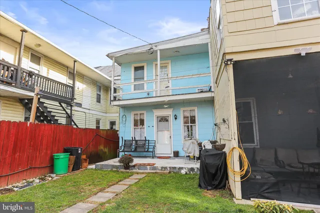 a view of outdoor space yard and patio