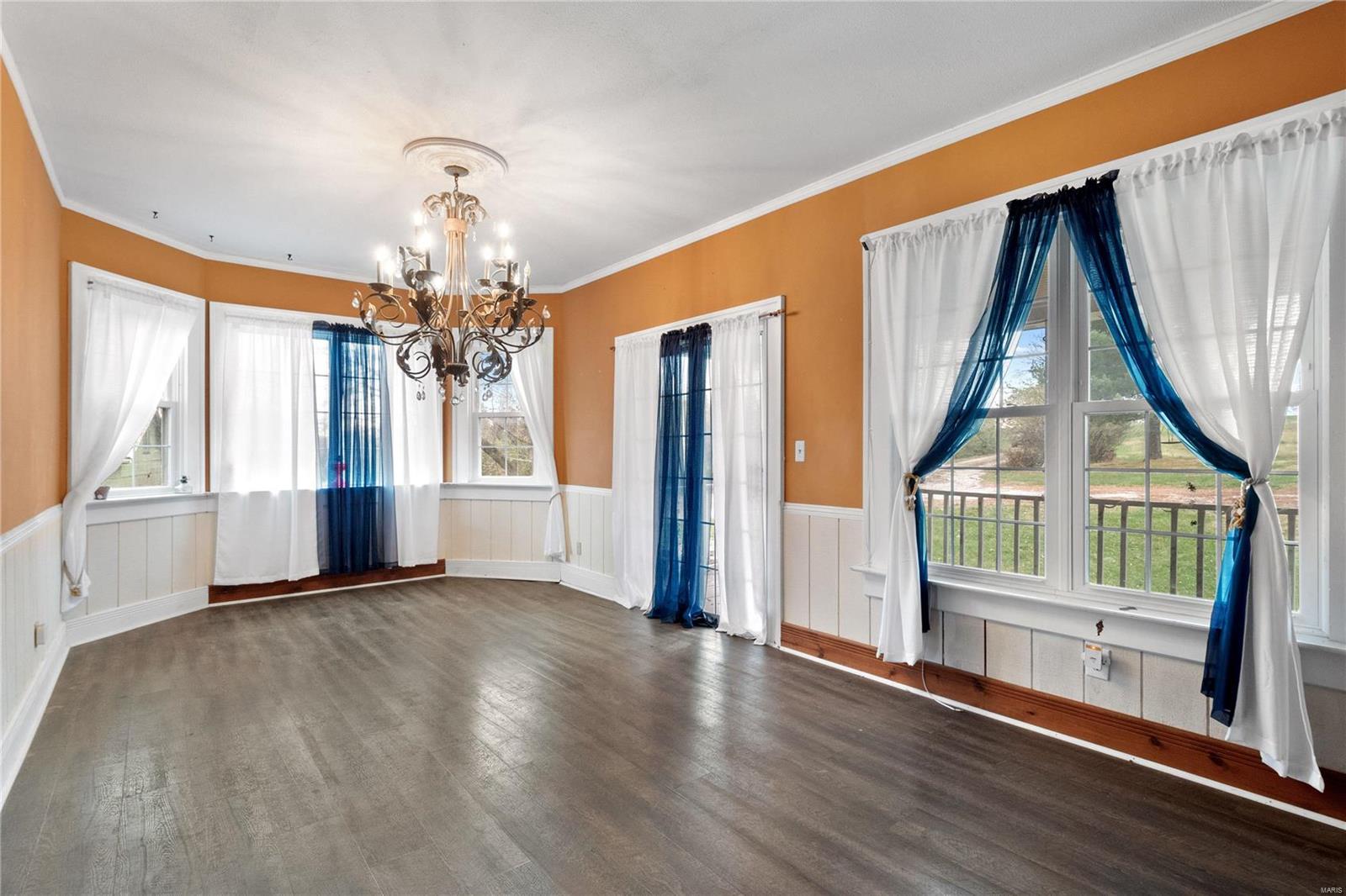 1637 Mule Road Columbia, IL 62236 - Photo 14 of 43 Gallery Image 14