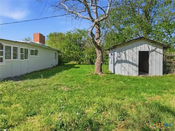 $185,000 | 240 Tom Sawyer Street, Evant, TX 76525