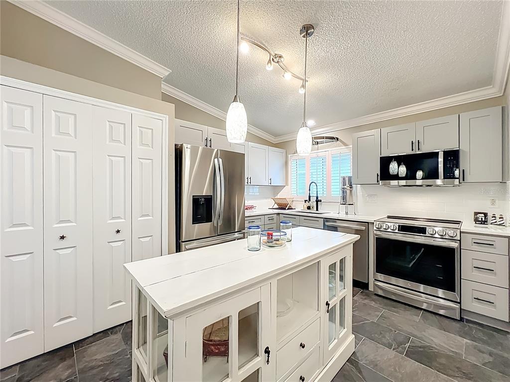 1648 Sand Key Circle Oviedo, FL 32765 - Photo 20 of 58