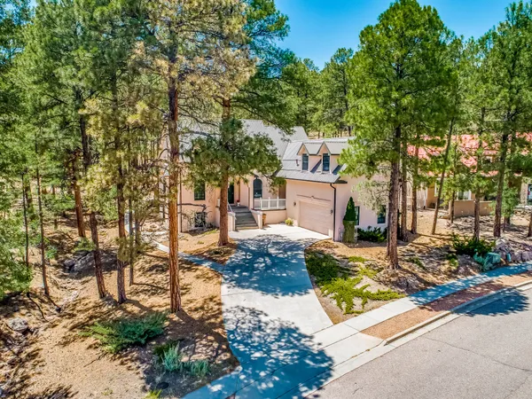 $969,000 | 133 Aspen Drive, Los Alamos, NM 87544