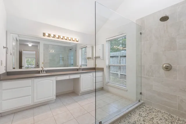 $599,000 | 59 Fire Flicker Place, The Woodlands, TX 77381