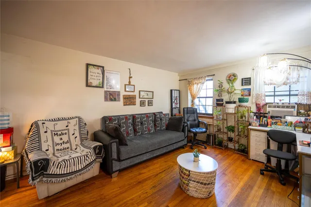 $309,999 | 14415 78th Road, Unit 2D | Kew Gardens Hills