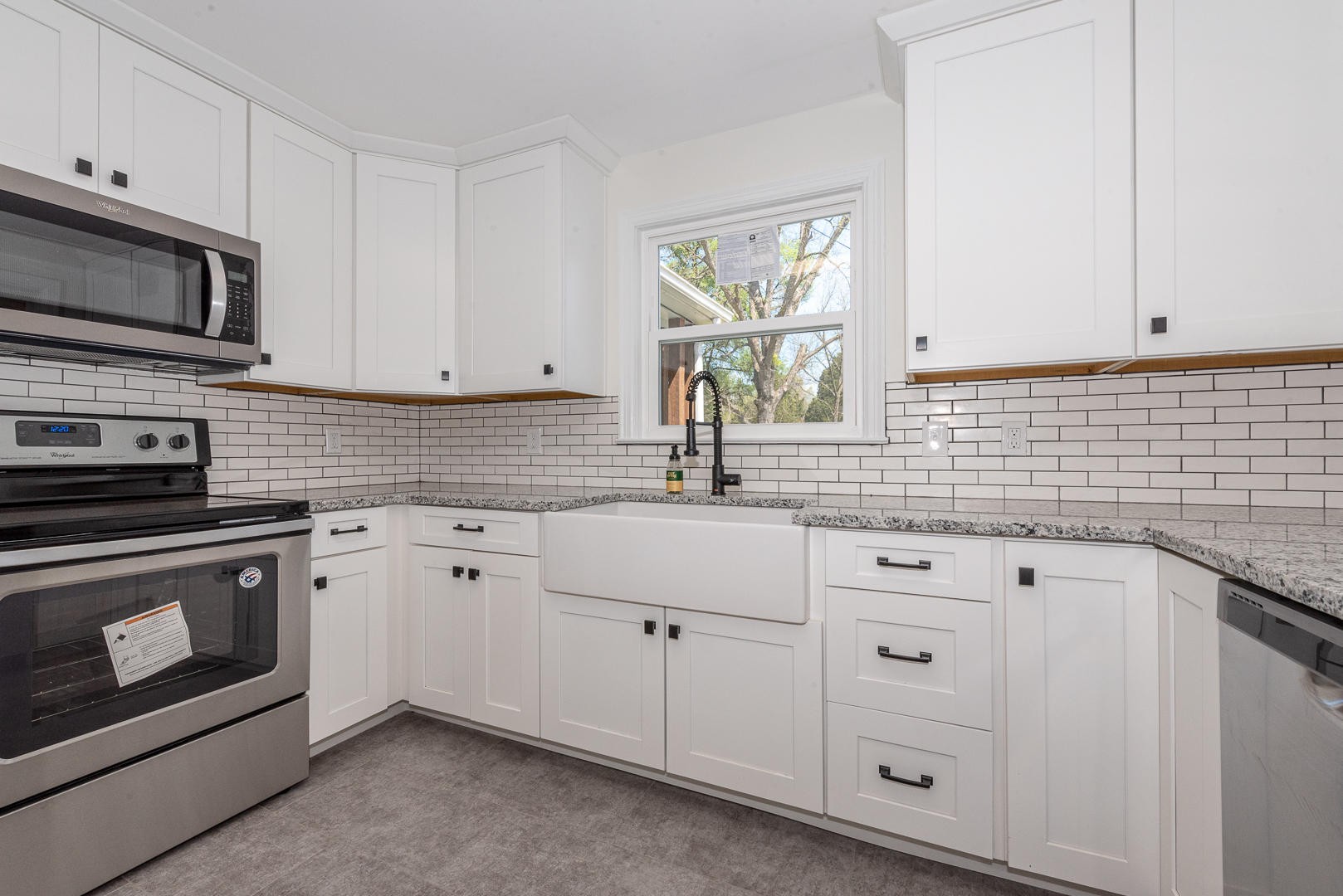 704 North Wright Road Alcoa, TN 37701 - Photo 14 of 39 Gallery Image 14