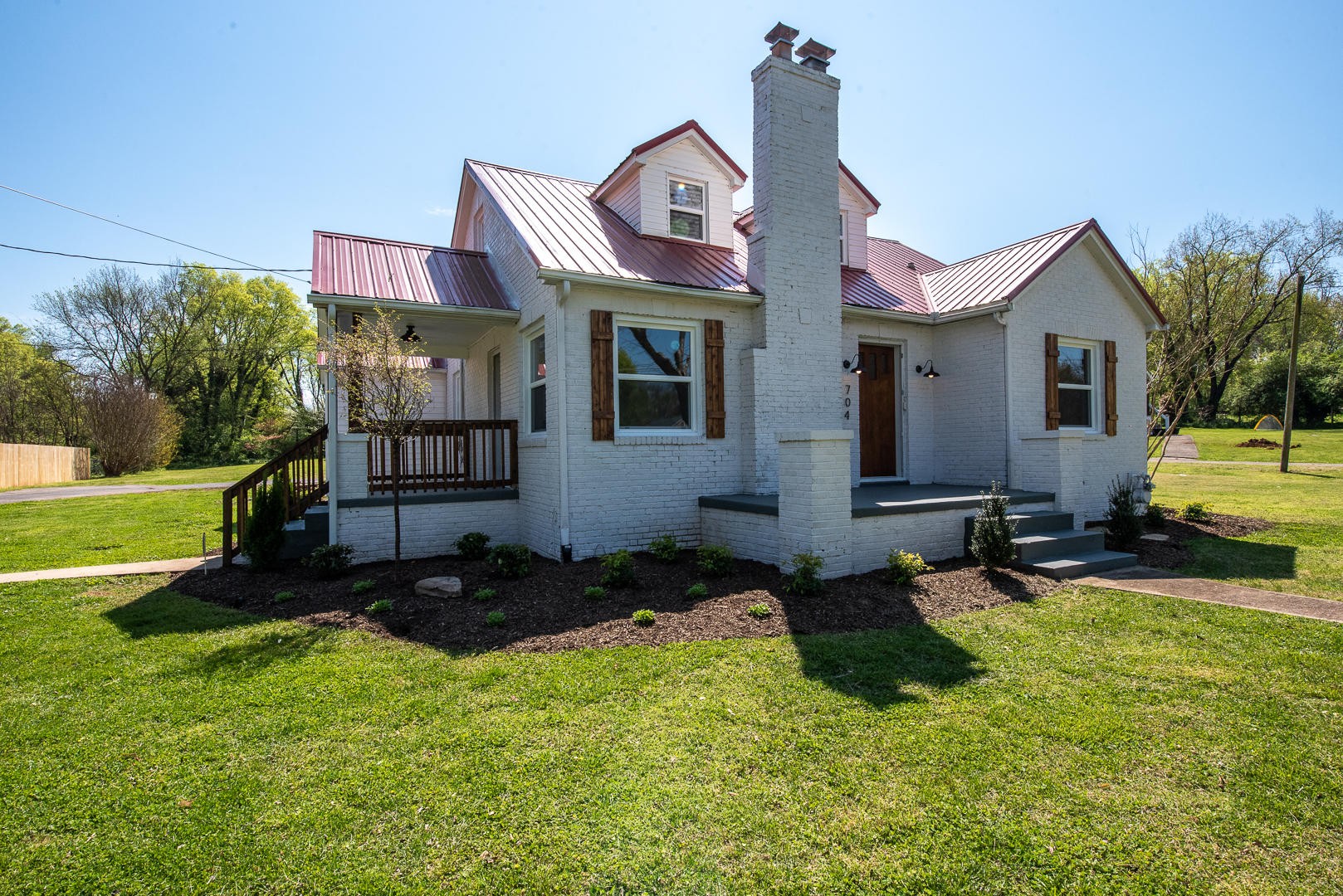 704 North Wright Road Alcoa, TN 37701 - Photo 3 of 39 Gallery Image 3
