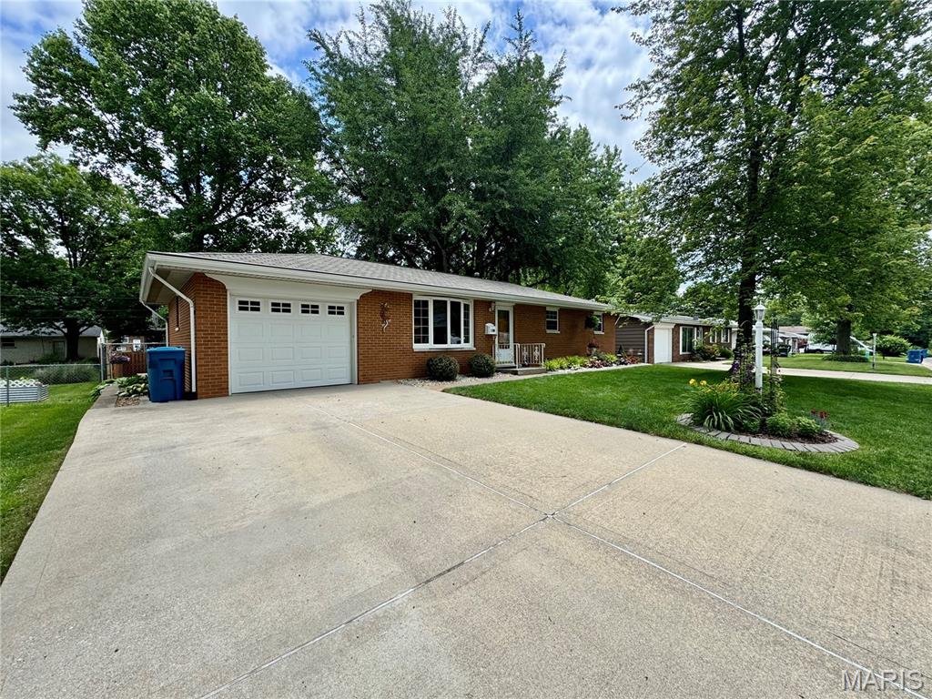 1108 Ridge Avenue Collinsville, IL 62234 - Photo 6 of 64 Gallery Image 6