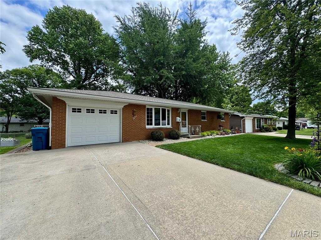 1108 Ridge Avenue Collinsville, IL 62234 - Photo 64 of 64 Gallery Image 64