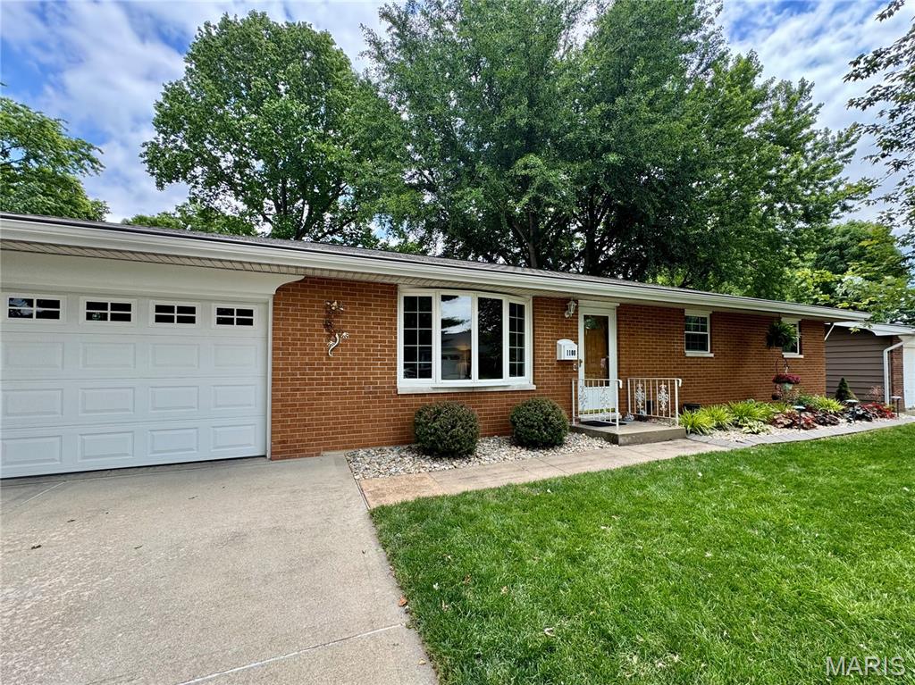 1108 Ridge Avenue Collinsville, IL 62234 - Photo 7 of 64 Gallery Image 7